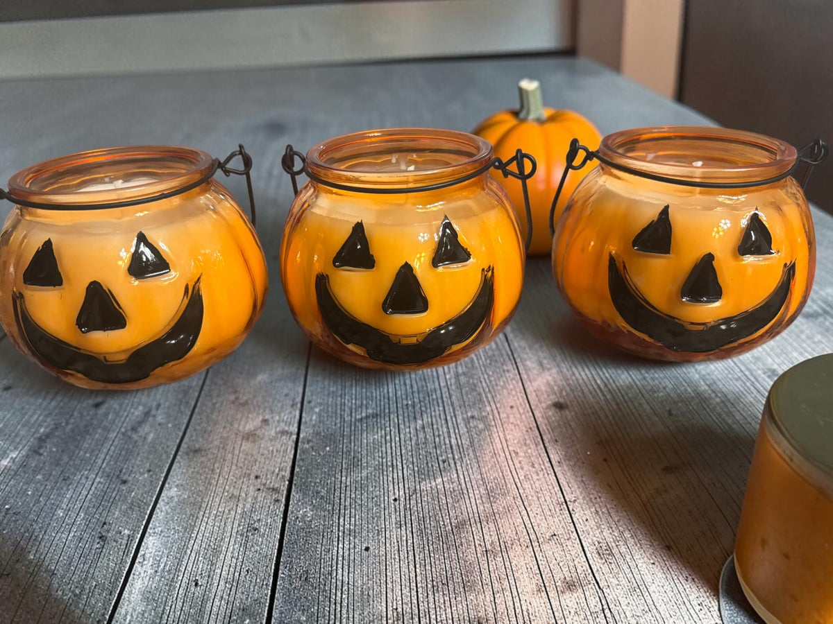 Candy Corn Jack-O’-Lantern Candle
