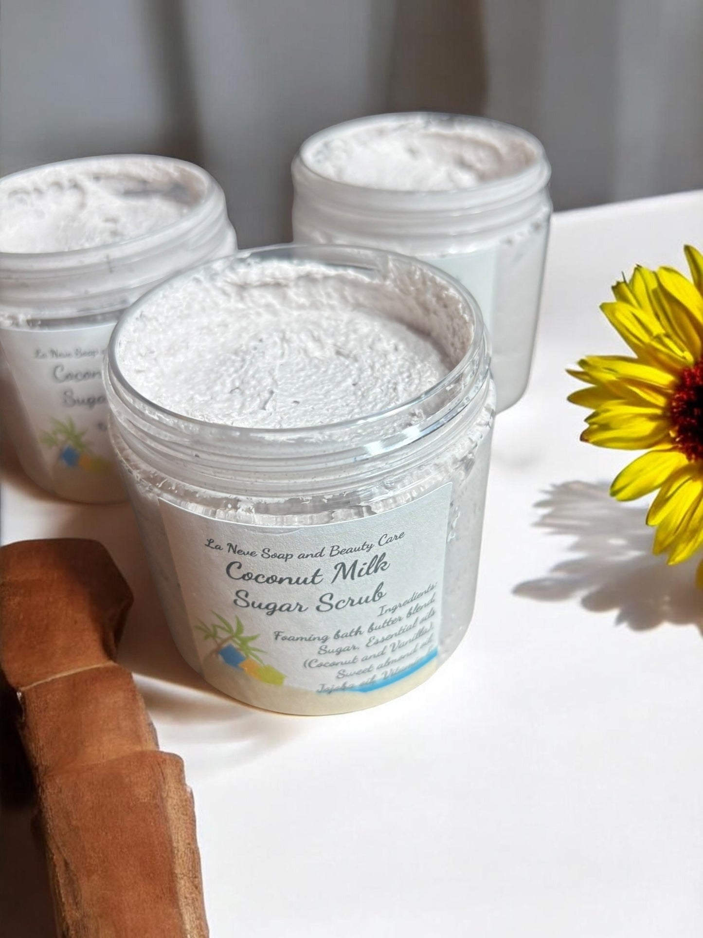 Foaming Sugar Scrub: Coconut Milk