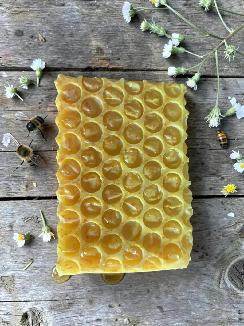 Honeycomb Glow: Goat Milk Soap with Turmeric, Honey, and Sweet Orange