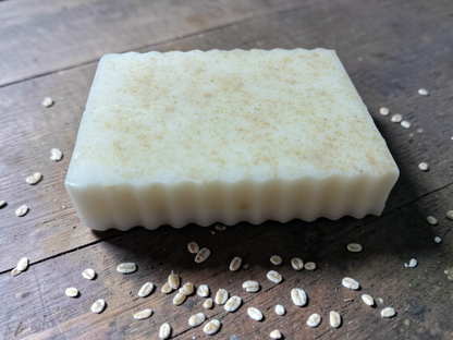La Neve Soap and Beauty Care Oatmeal Exfoliating Bar Soap with honey, creamy lather, natural ingredients.